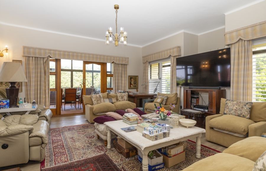 7 Bedroom Property for Sale in West Beach Eastern Cape